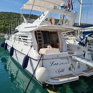  Botel Luxury Yacht - Lex Of The Seas Croatia
